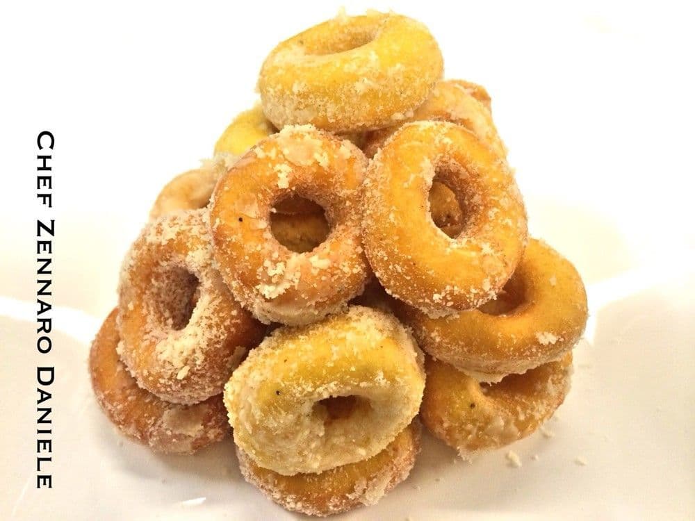 Donuts al Parmigiano Reggiano