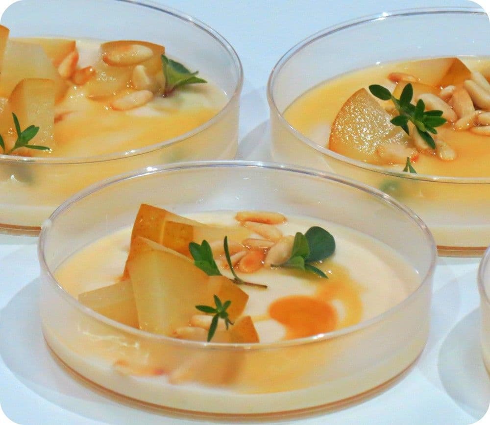 Biancomangiare al Parmigiano Reggiano 24 mesi, pere, miele e pinoli