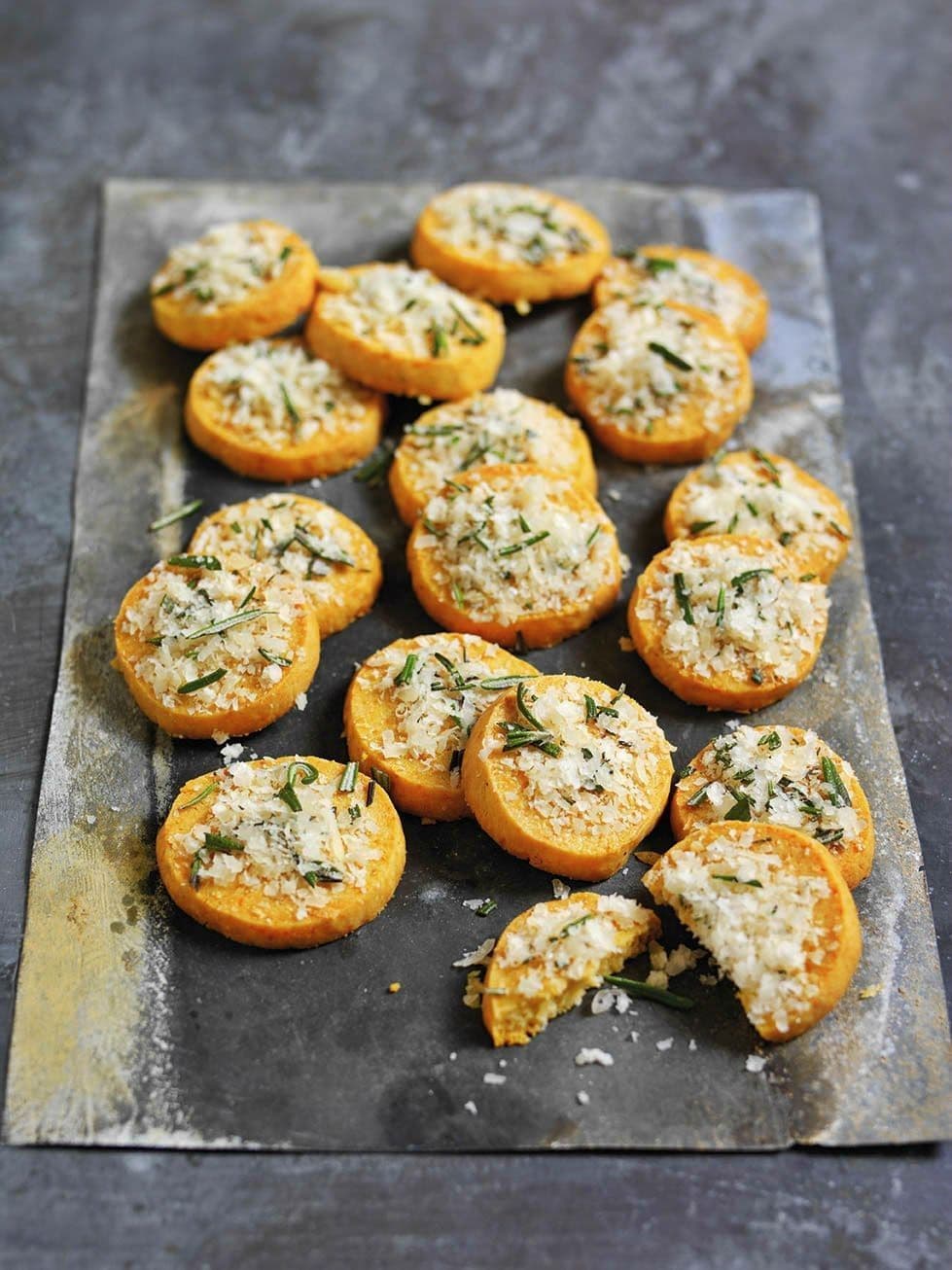 Biscottini Parmigiano Reggiano e rosmarino