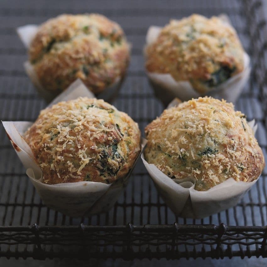 Muffins mit Spinat und Parmigiano Reggiano