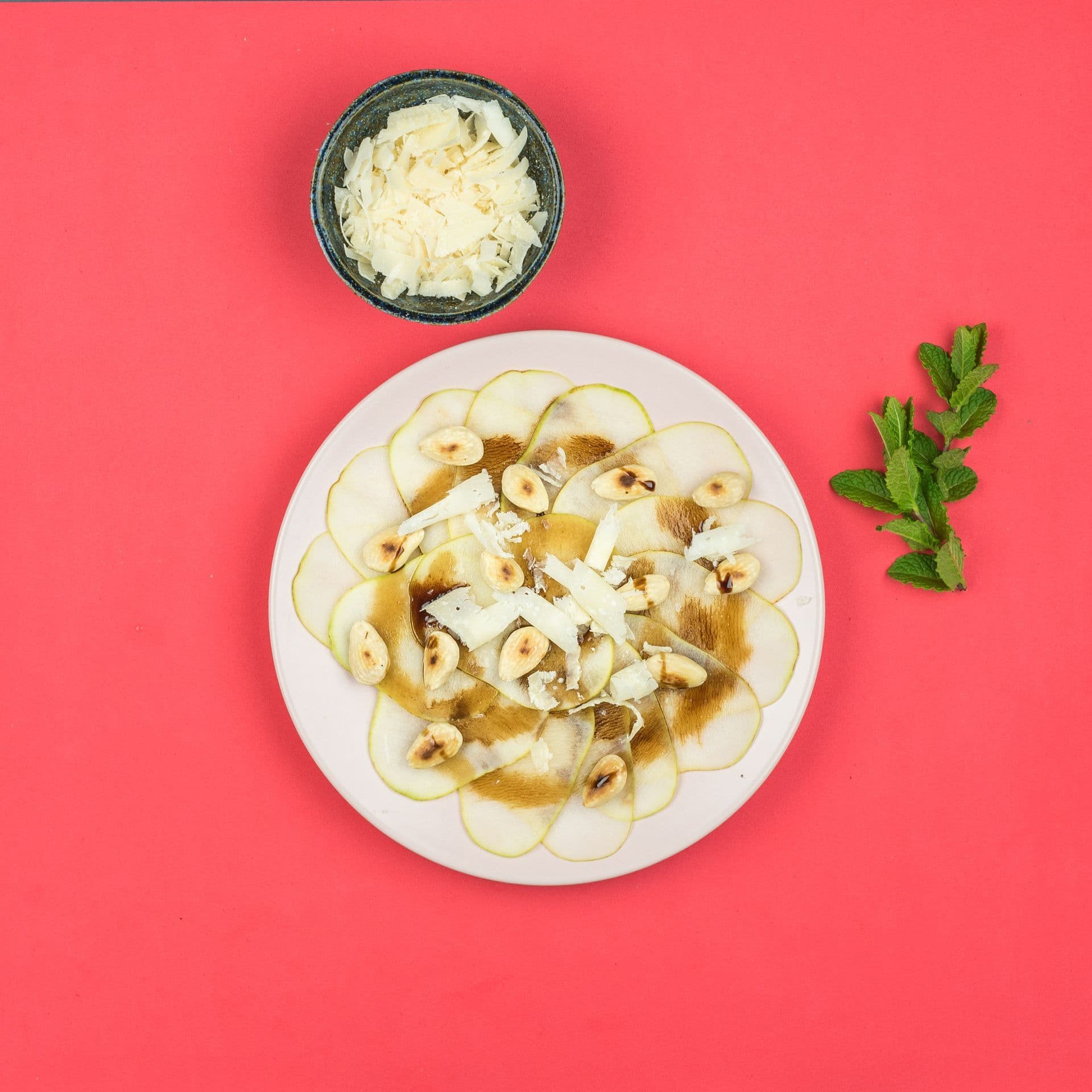 Carpaccio di pere con Parmigiano Reggiano 