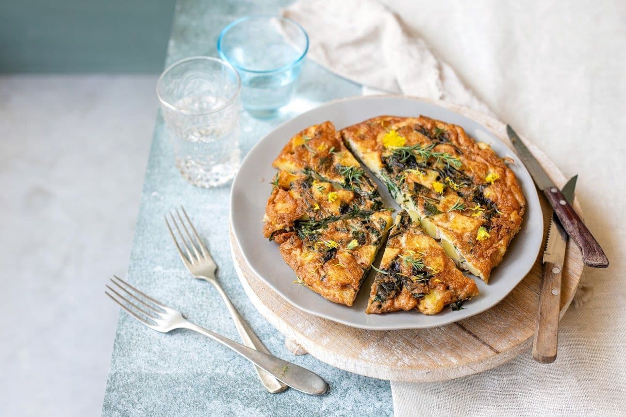 Frittata di tarassaco e Parmigiano Reggiano