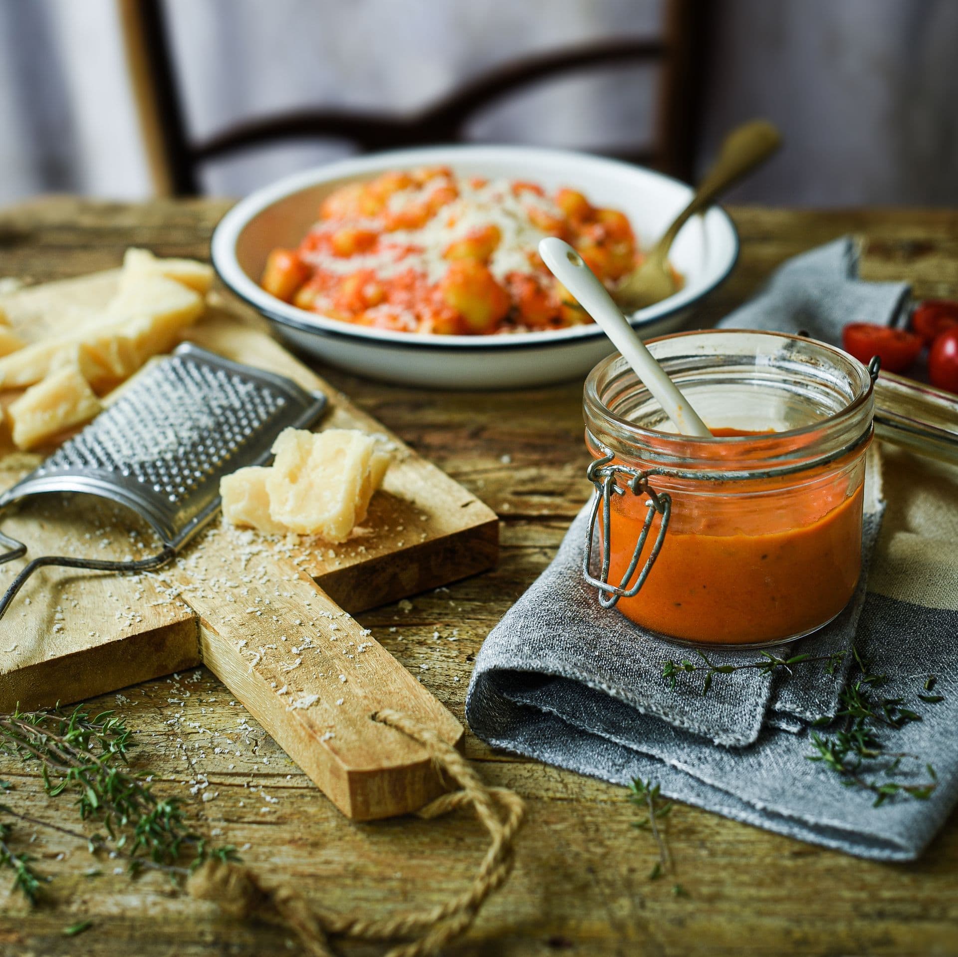 Pesto rosso pomodoro e Parmigiano Reggiano