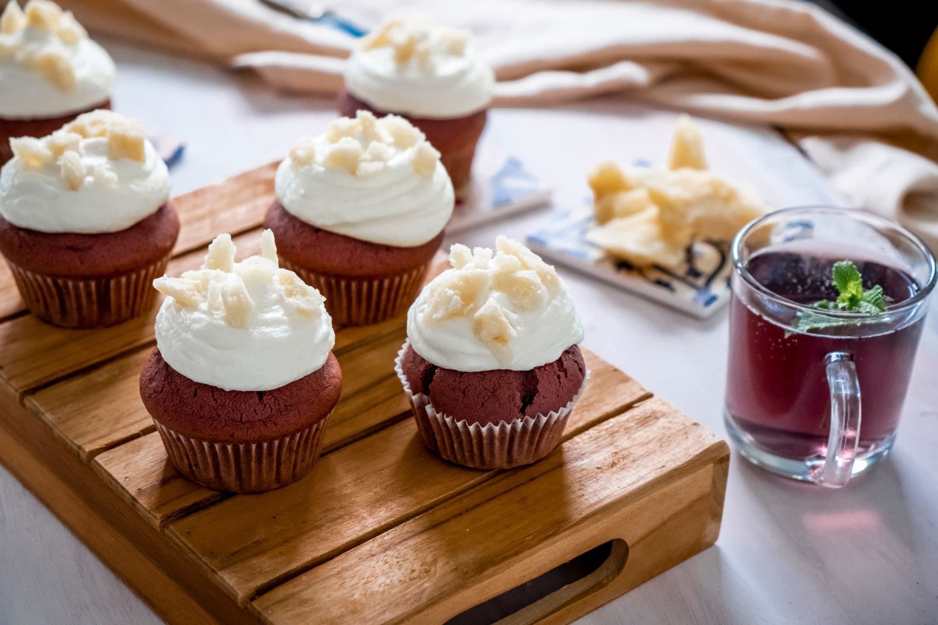 Cupcakes al cacao con frosting di Parmigiano Reggiano